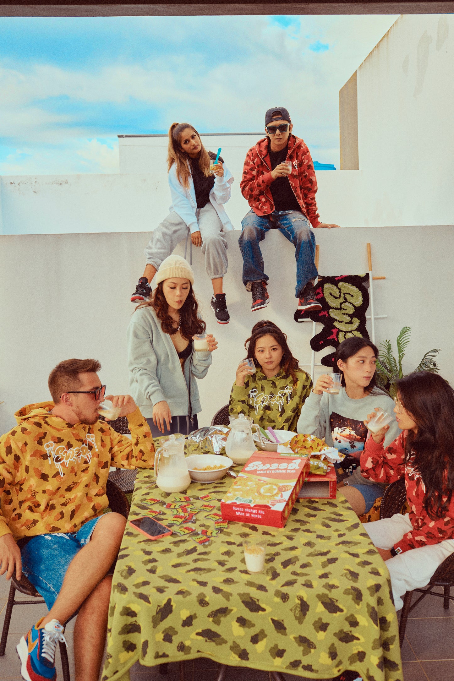 BAPE camo, red, camo, bathing ape, zip up, full, embroidery, sweed, sweed dreams, sweet, sweet dream, hypebeast, streetwear, fun, hip hop, hype